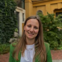 Theresa Pescolderung