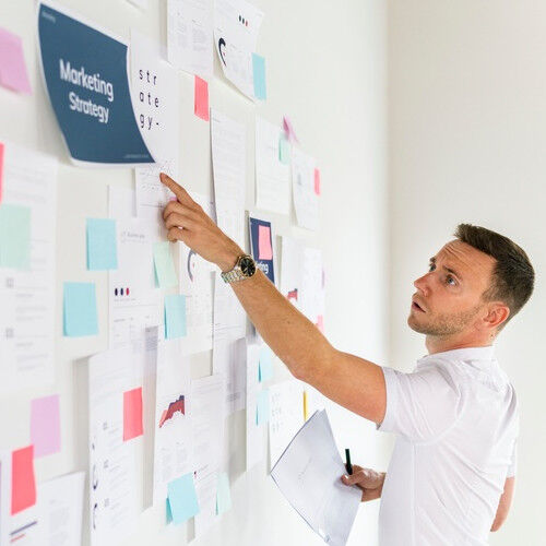 sales-summit-blogartikel-b2b-social-selling-synergie-marketing-sales-500x500px sales-summit-blogartikel-b2b-social-selling-synergie-marketing-sales-500x500px